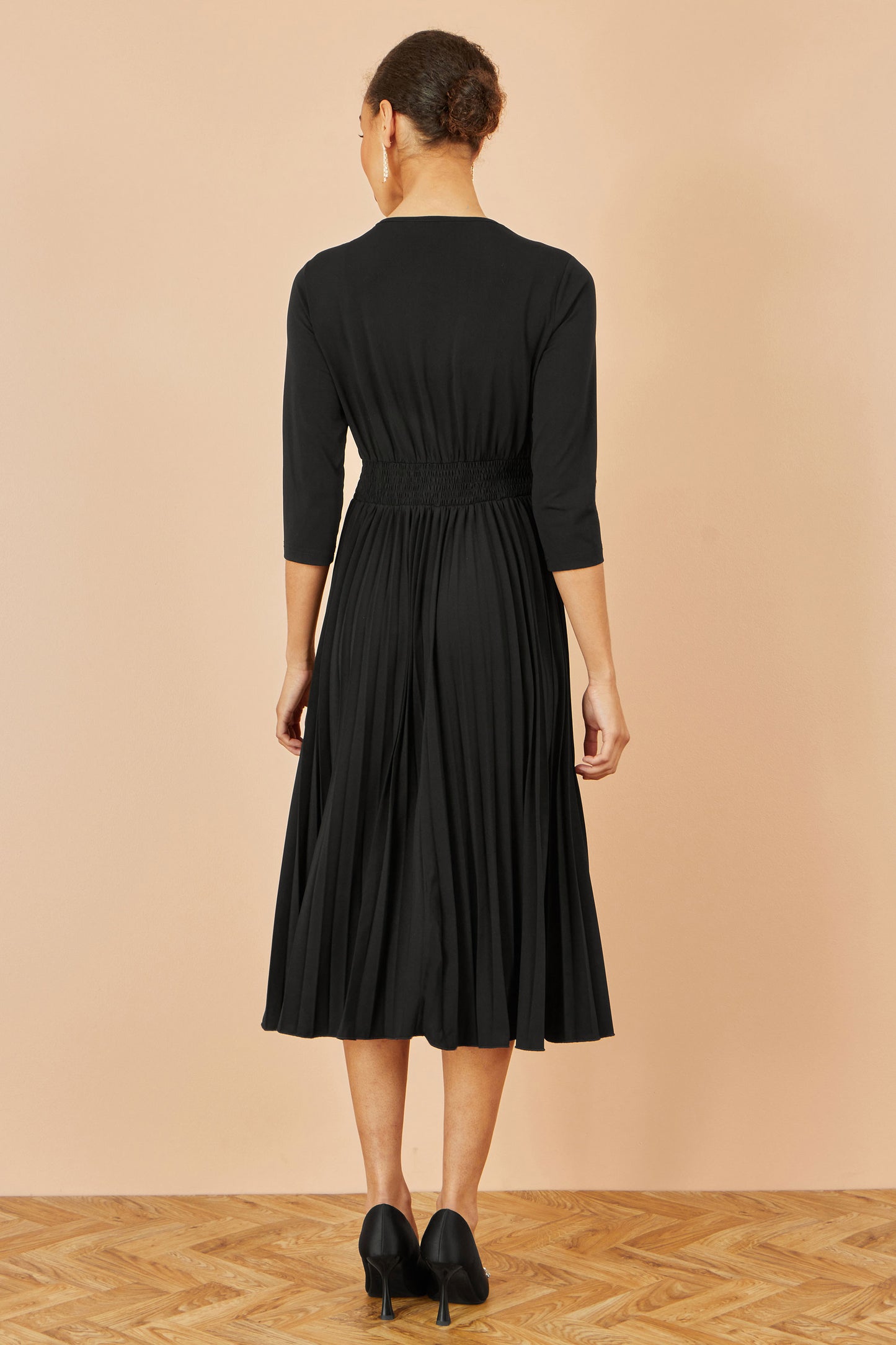 Yumi Black Jersey Knot Waist Pleated Midi Dress Dress Occasion Yumi