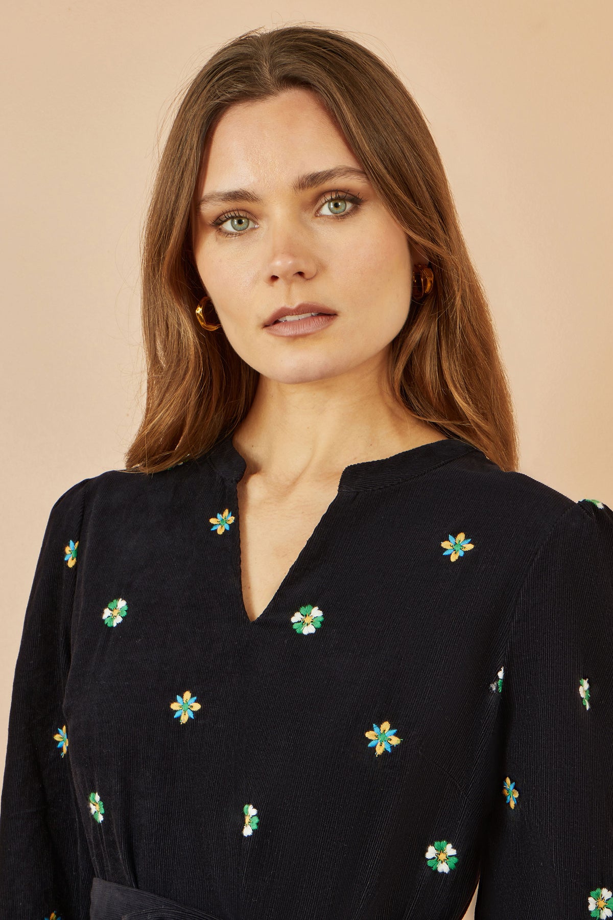 Yumi Black Flower Embroidery Midi Cord Dress Dress Casual Yumi