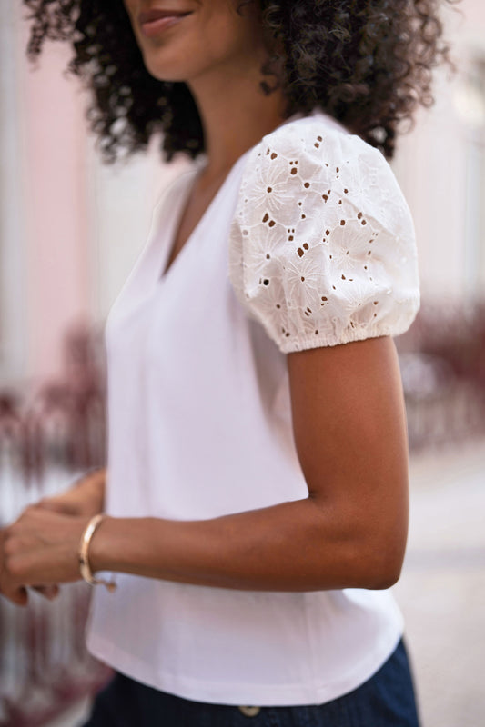 Yumi White Cotton Jersey T-Shirt With Lace Sleeves Tops Yumi