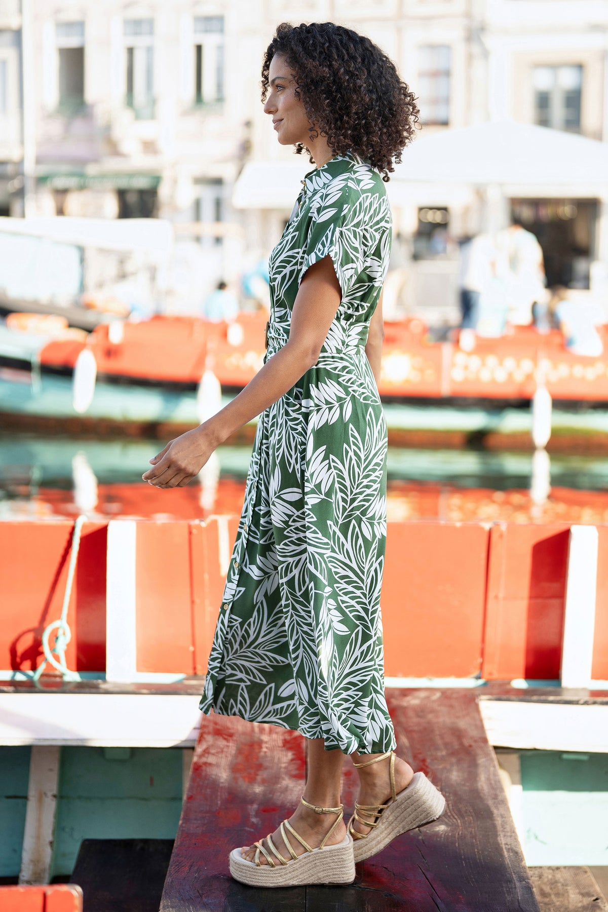 Yumi Green Leaf Print Viscose Relaxed Midi Shirt Dress DRES Day Yumi