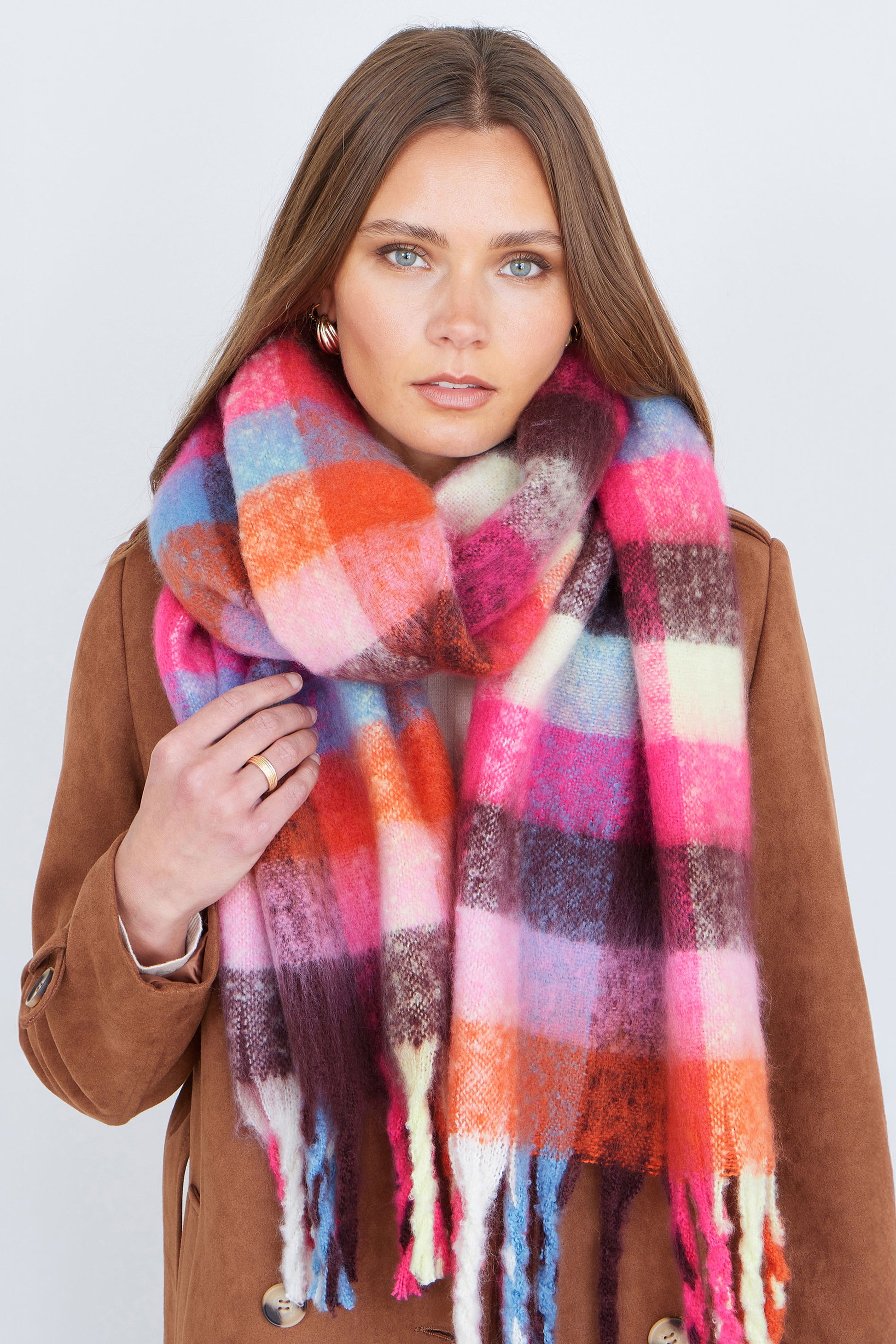 Yumi Colour Block Super Fluffy Scarf ACC SCARF Yumi