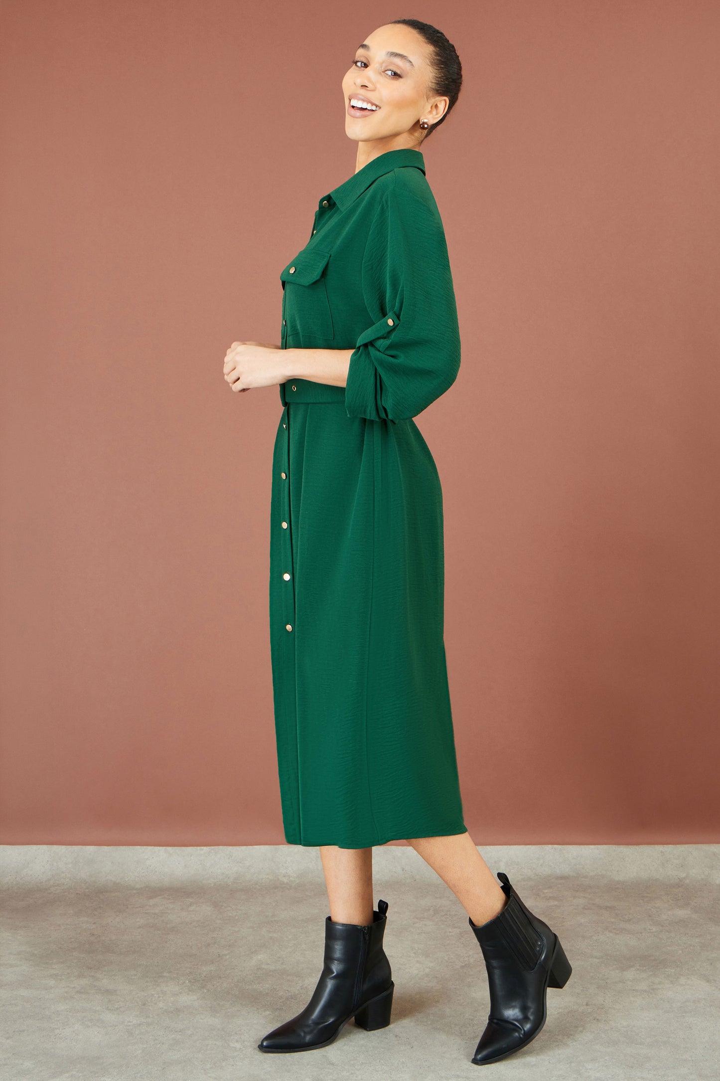 Yumi Green Stretch Midi Shirt Dress Dress Casual Yumi