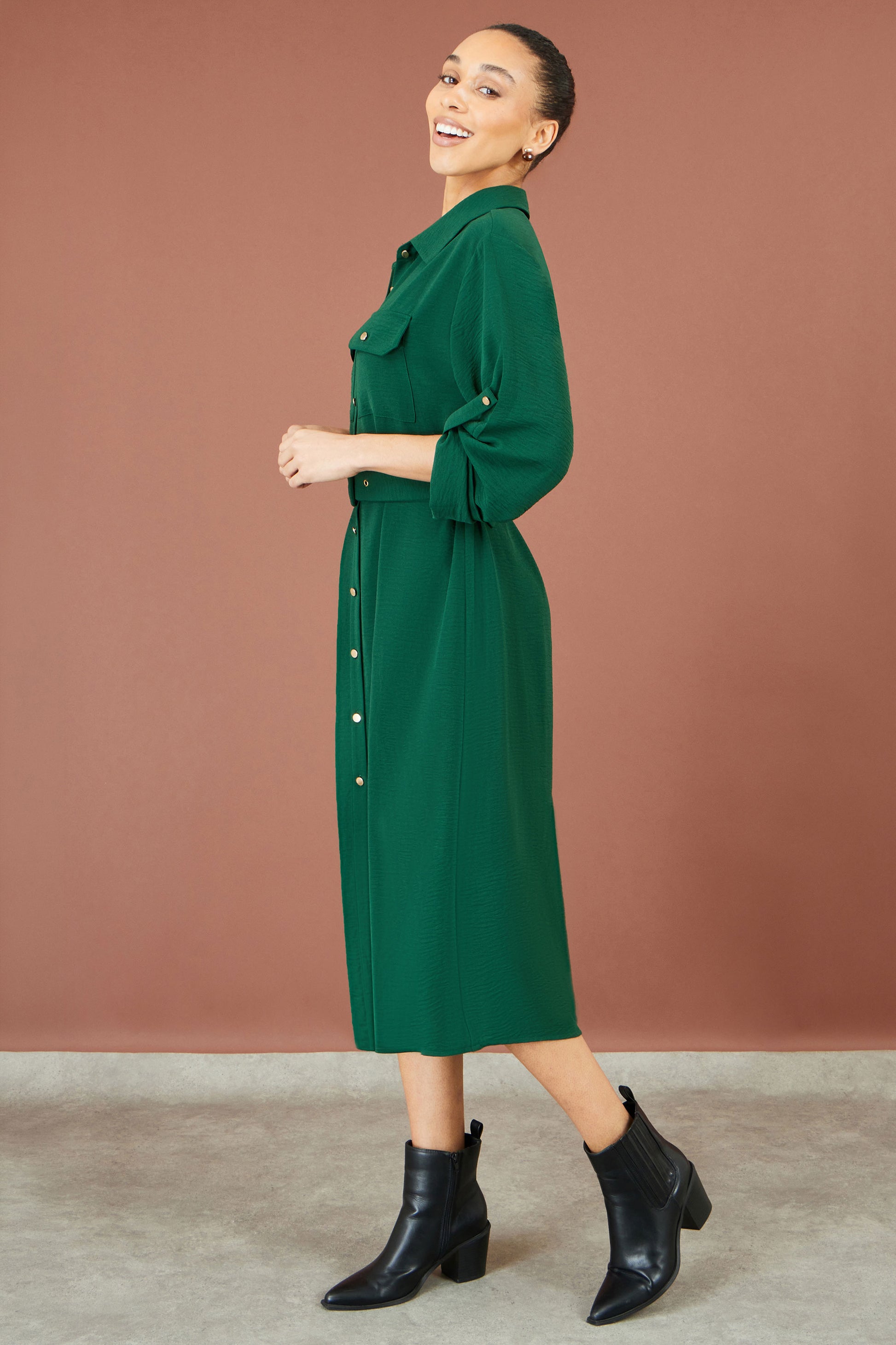 Yumi Green Stretch Midi Shirt Dress Dress Casual Yumi