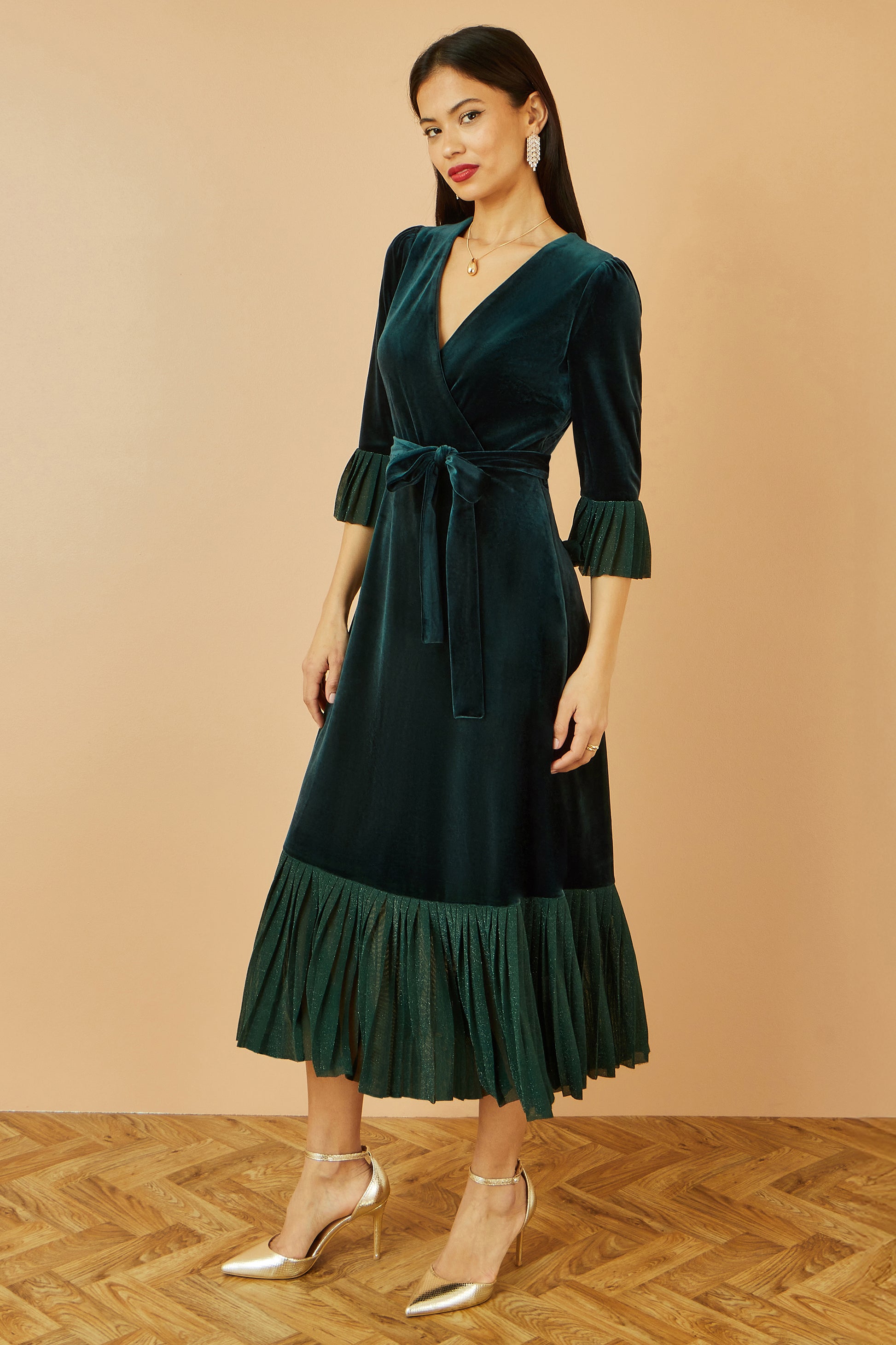 Yumi Women's Velvet Midi Pleat Detail Wrap Dress