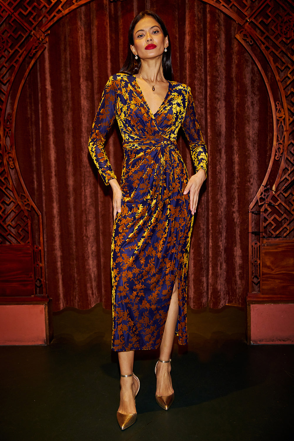Yumi Navy Velour Stretch Midi Dress With Long Sleeves Dress Party Yumi