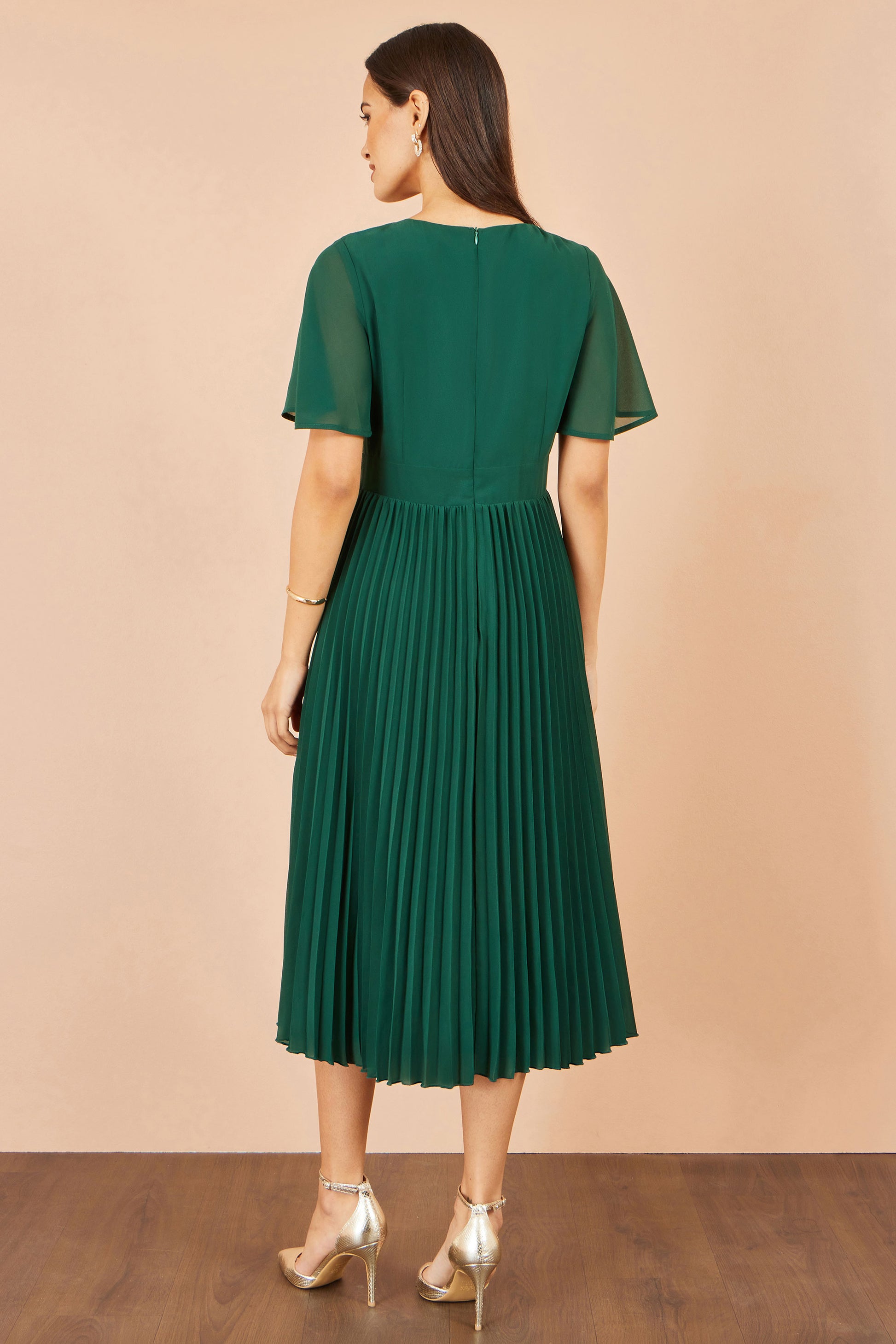Yumi Green Sequin Embroidered Pleated Midi Dress Dress Party Yumi