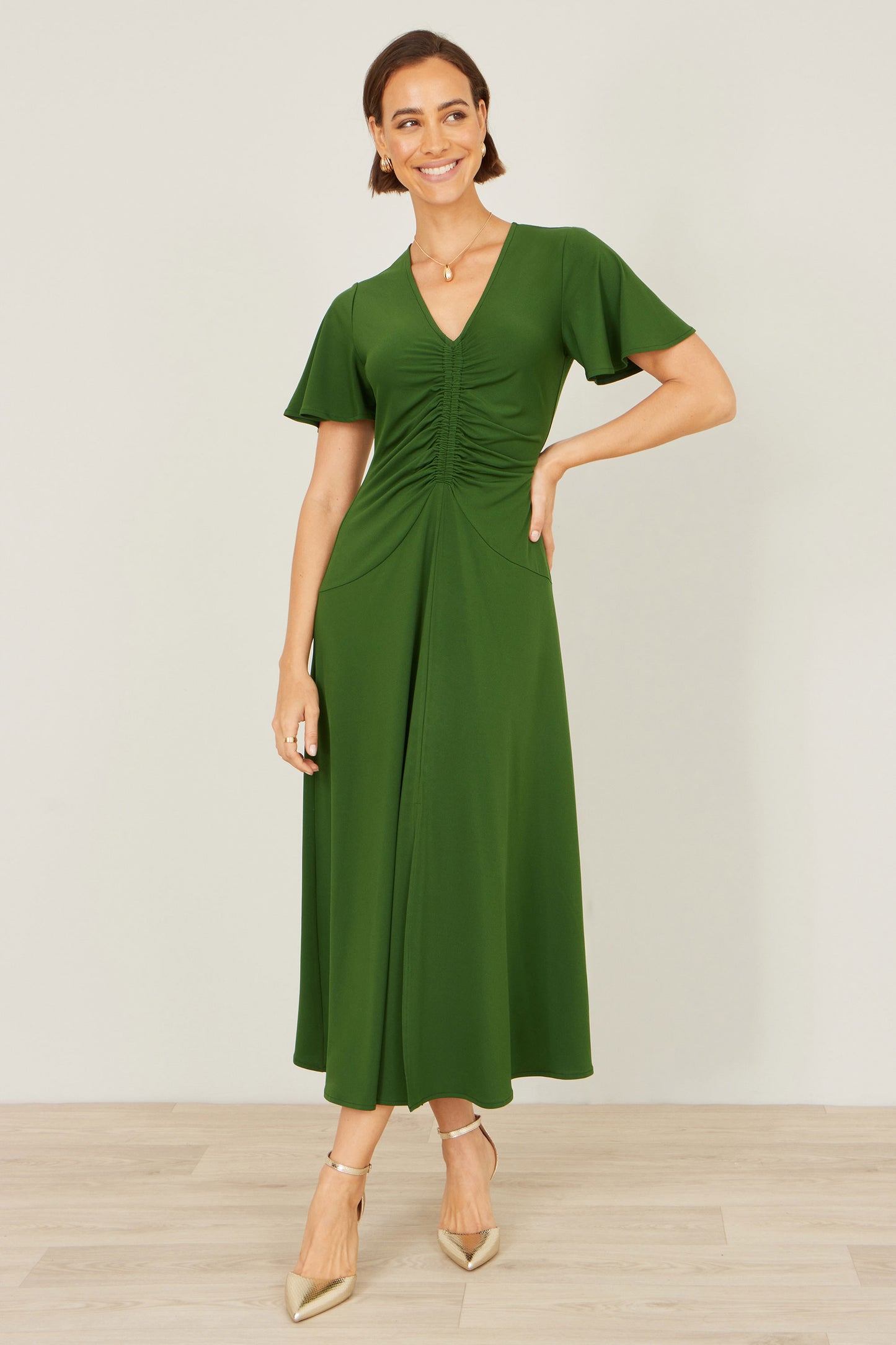 Yumi Green Ruched Front Stretch Midi Dress Dress Casual Yumi
