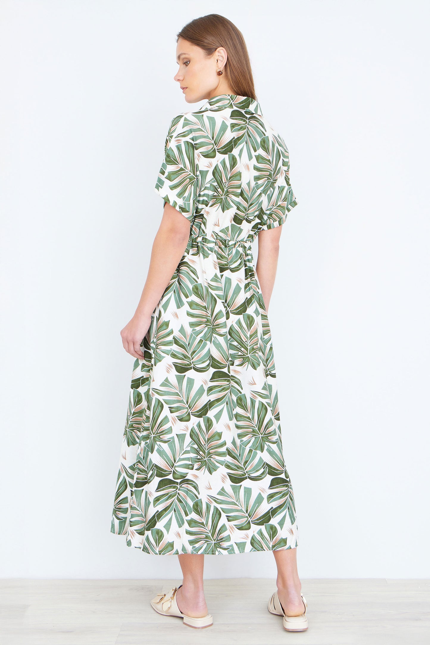 Yumi Green Viscose Leaf Print Relaxed Midi Dress Dress Casual Yumi