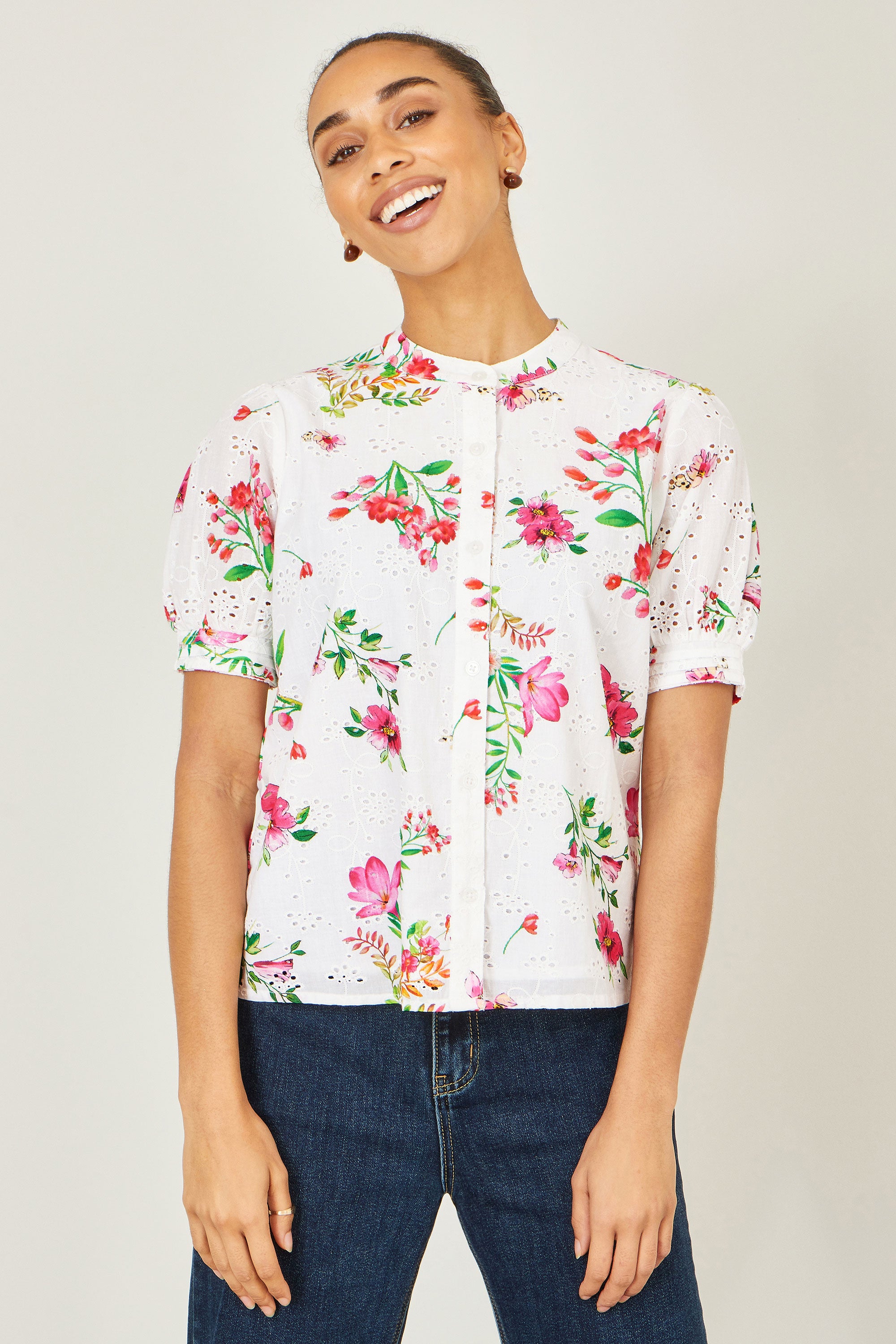 New In Tops – Yumi