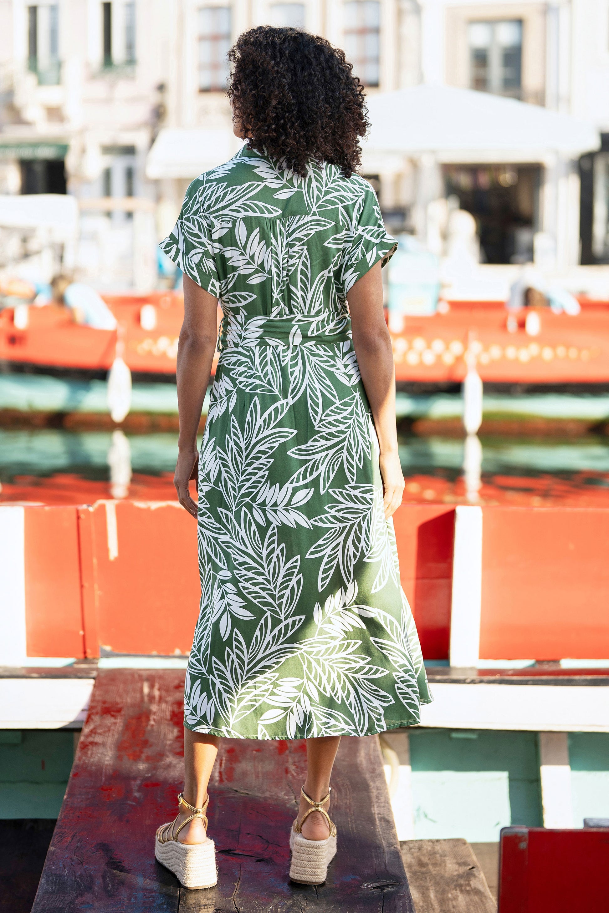 Yumi Green Leaf Print Viscose Relaxed Midi Shirt Dress DRES Day Yumi