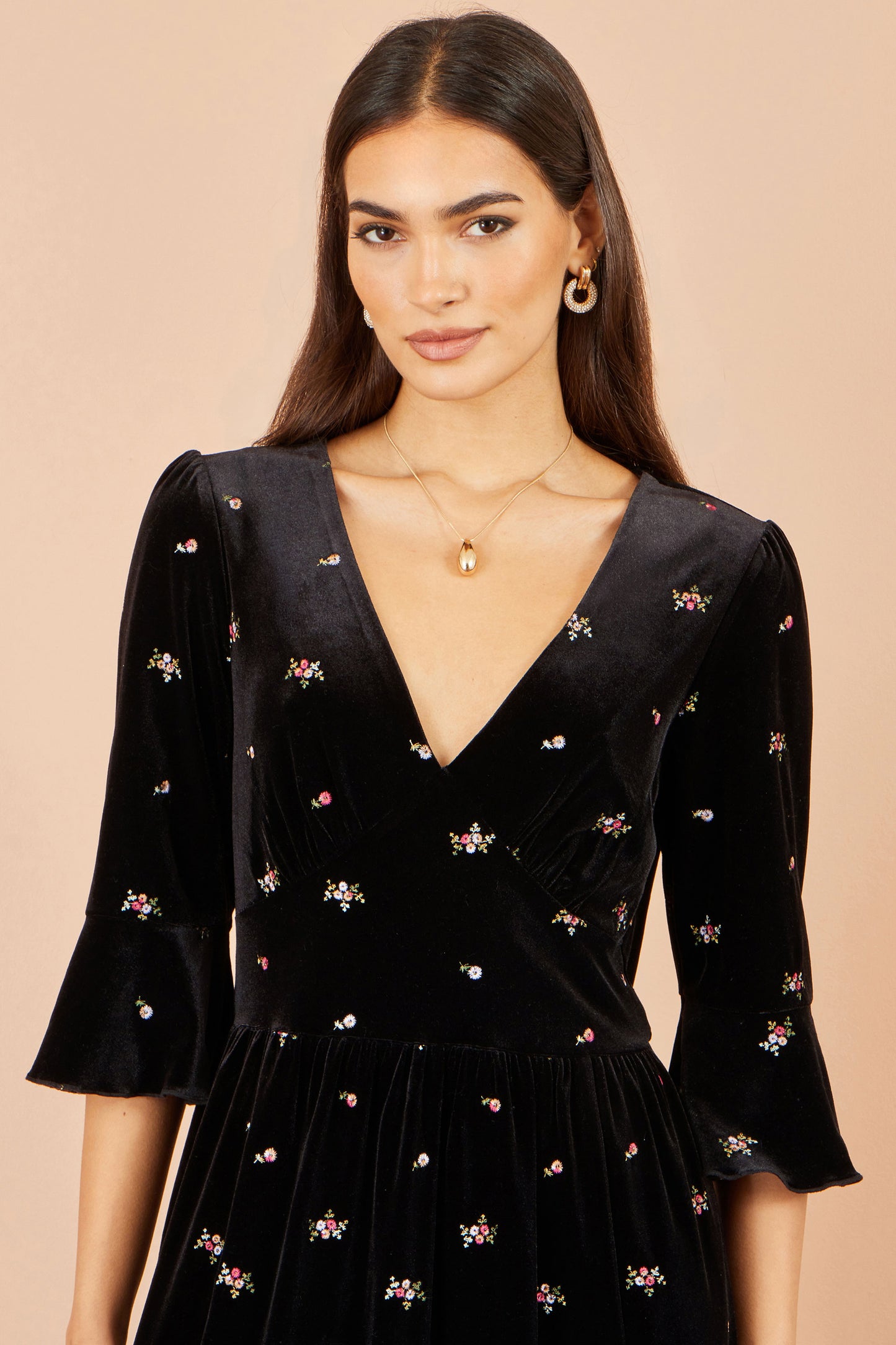 Yumi Black Velvet Embroidered Midi Dress Dress Party Yumi