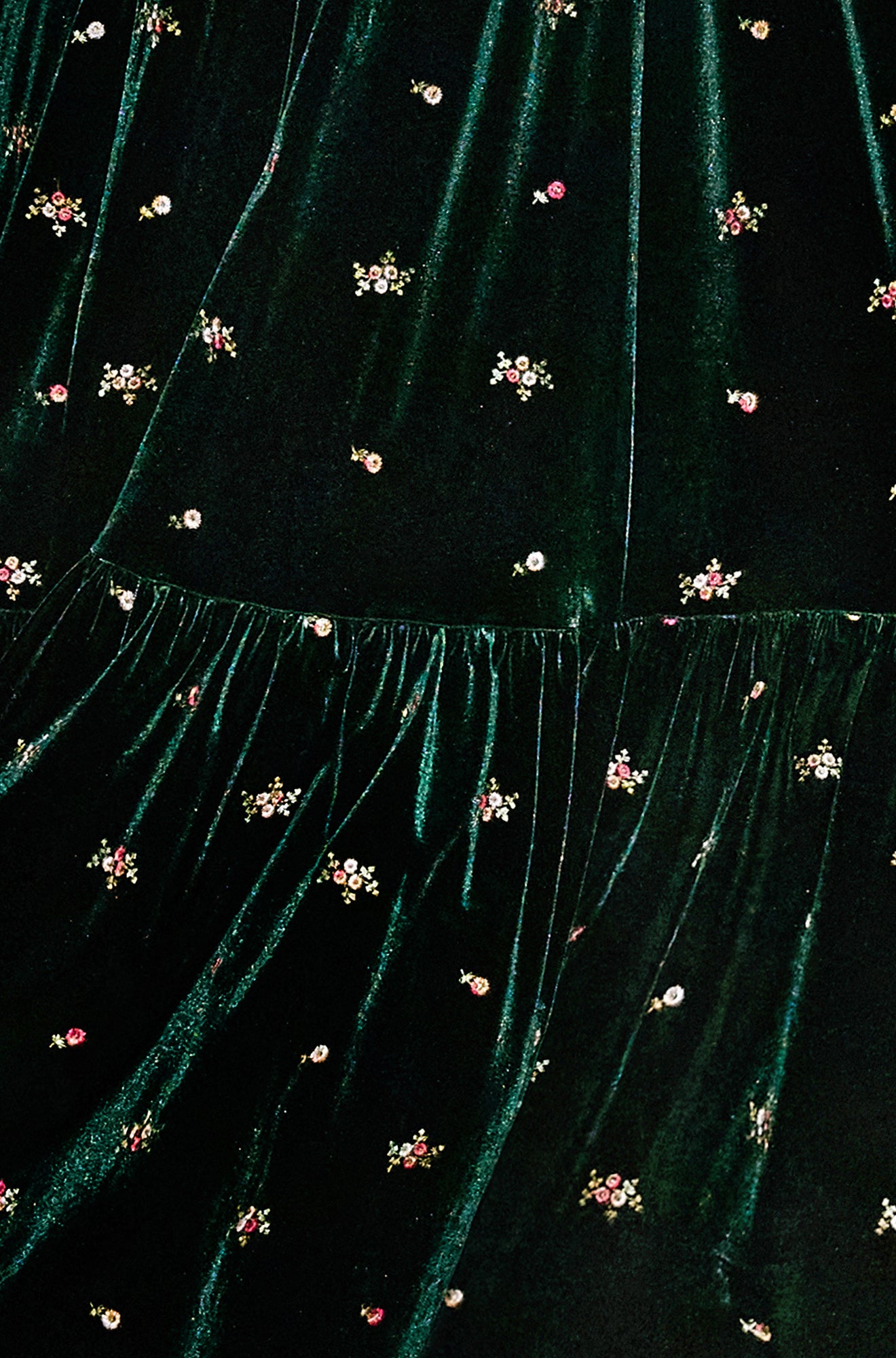 Yumi Green Velvet Embroidered Midi Dress Dress Party Yumi