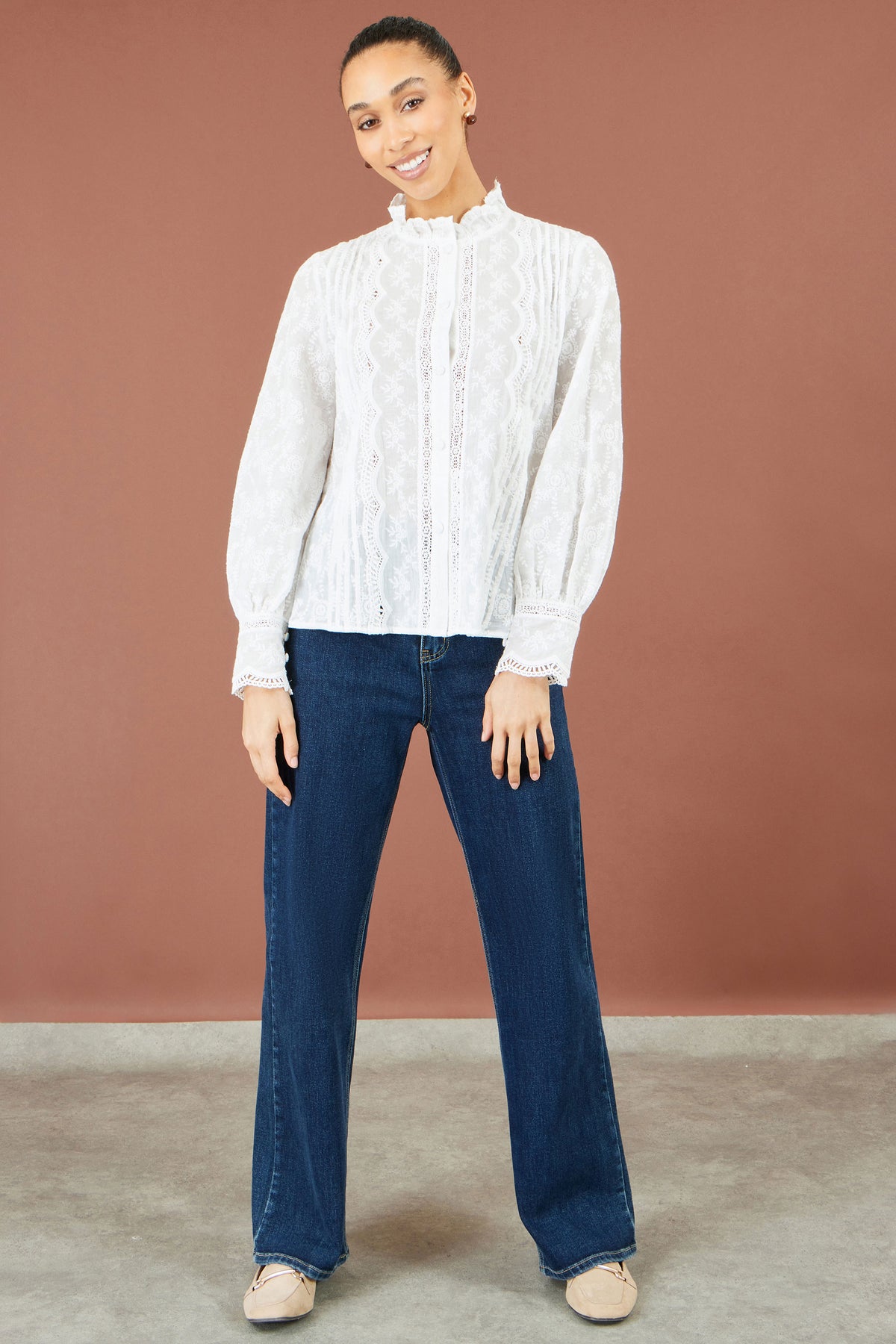 Yumi White Floral Cotton Shirt With Lace Details Tops Yumi