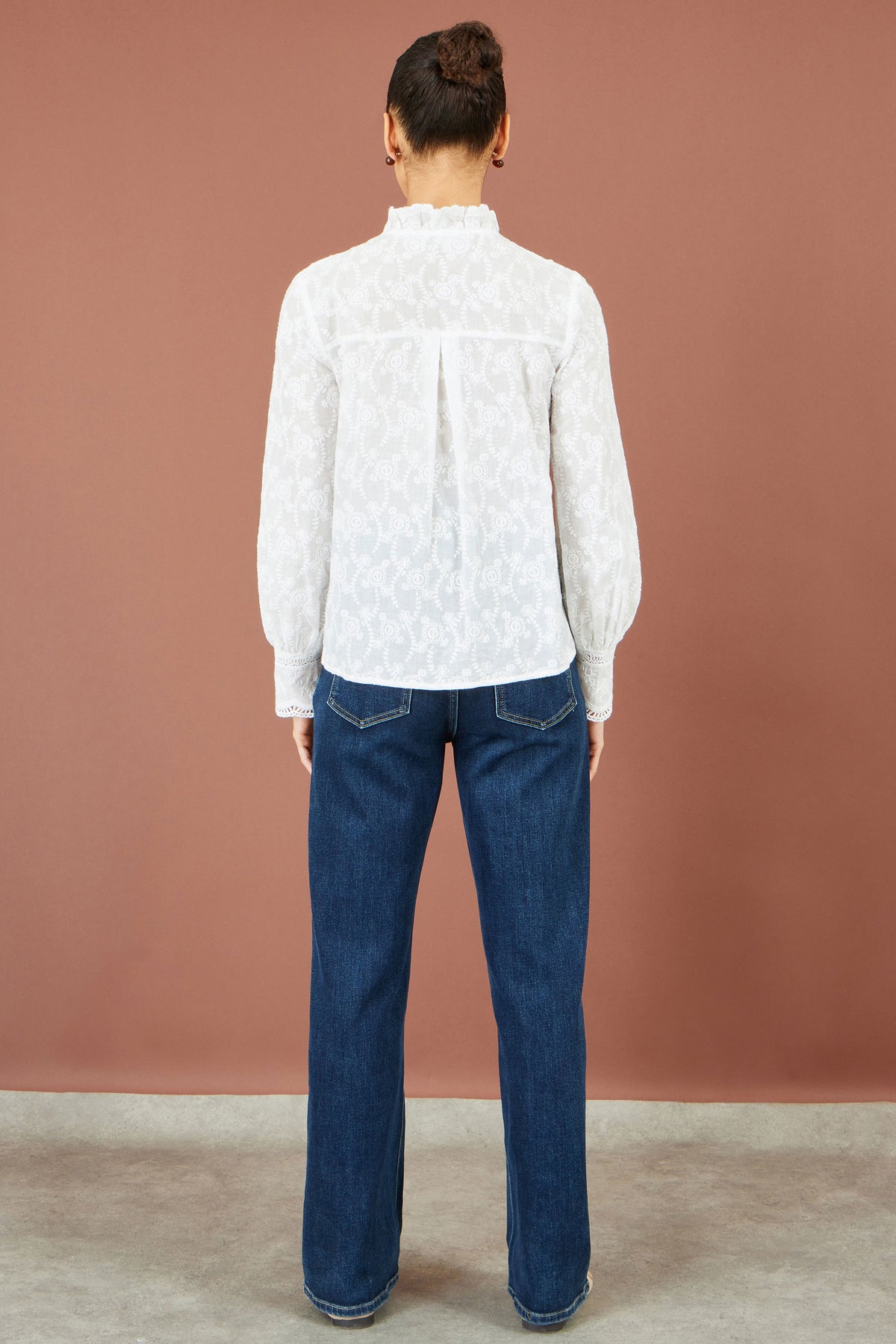 Yumi White Floral Cotton Shirt With Lace Details Tops Yumi