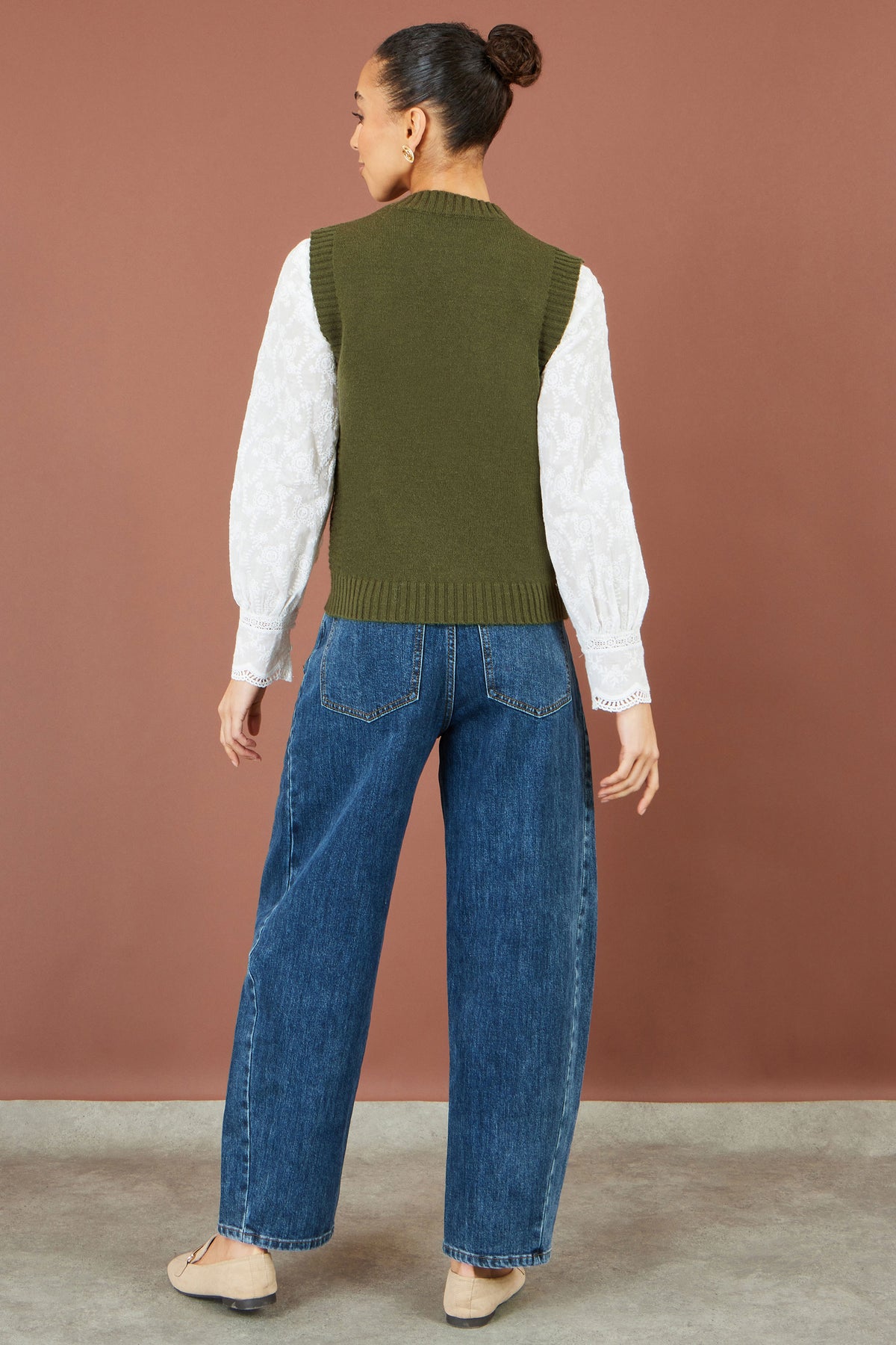 Yumi Green Flower Applique Knit Tank Knit Pullover Yumi